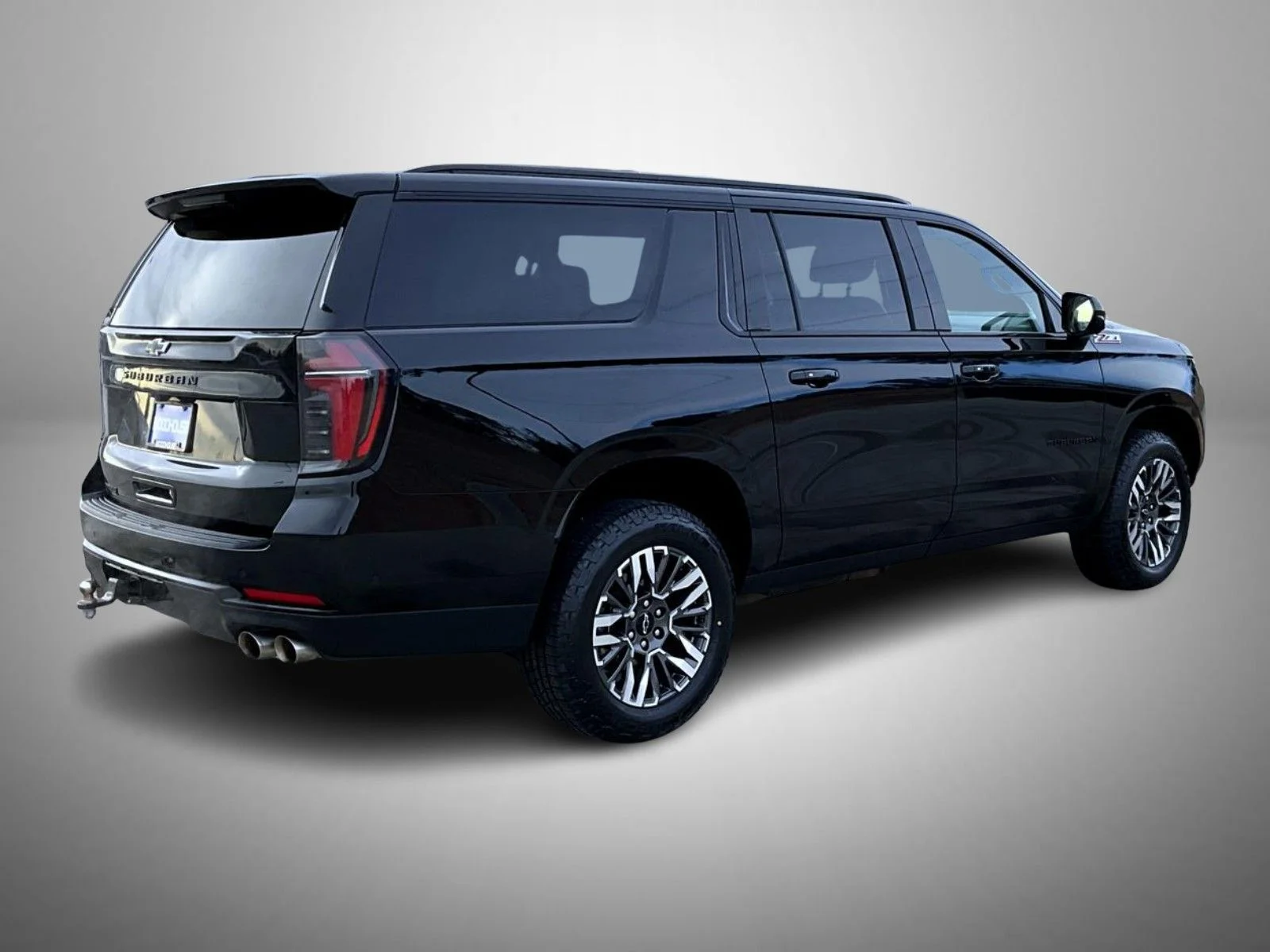 Used 2025 Black Chevrolet Z71 image 5