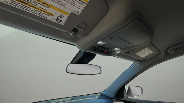 Used 2024 White Chevrolet LT image 27