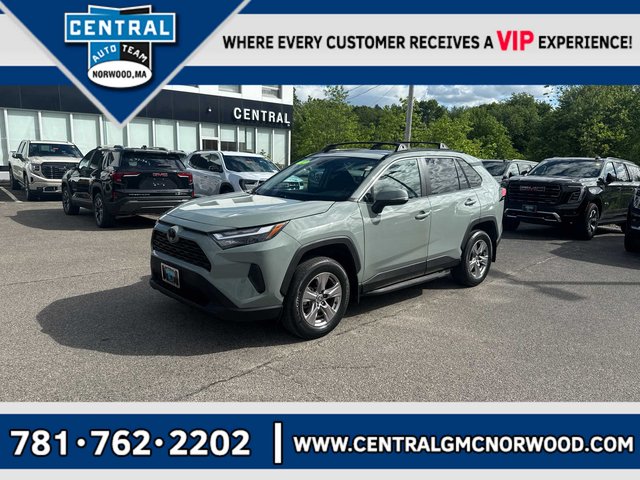 2022 Toyota RAV4 XLE