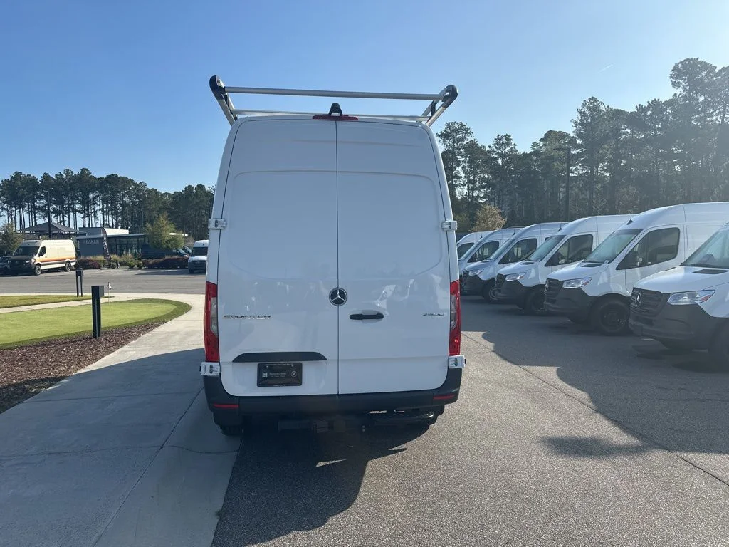 New 2026  Mercedes-Benz Ranger Contractor PKG/Roof Rack image 4