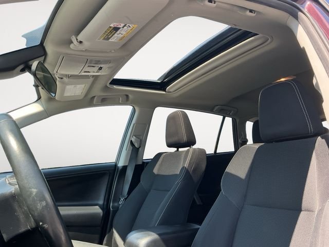 Used 2018 Black Toyota XLE image 12