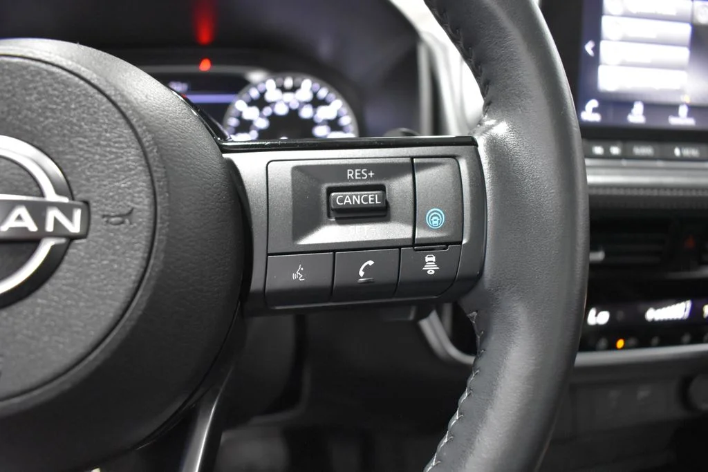 Certified Used 2023 White Nissan SL image 29