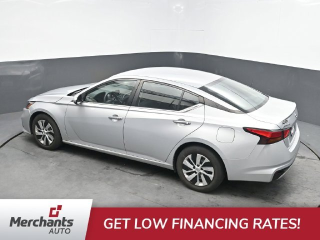 Used 2022 Silver Nissan 2.5 S image 29