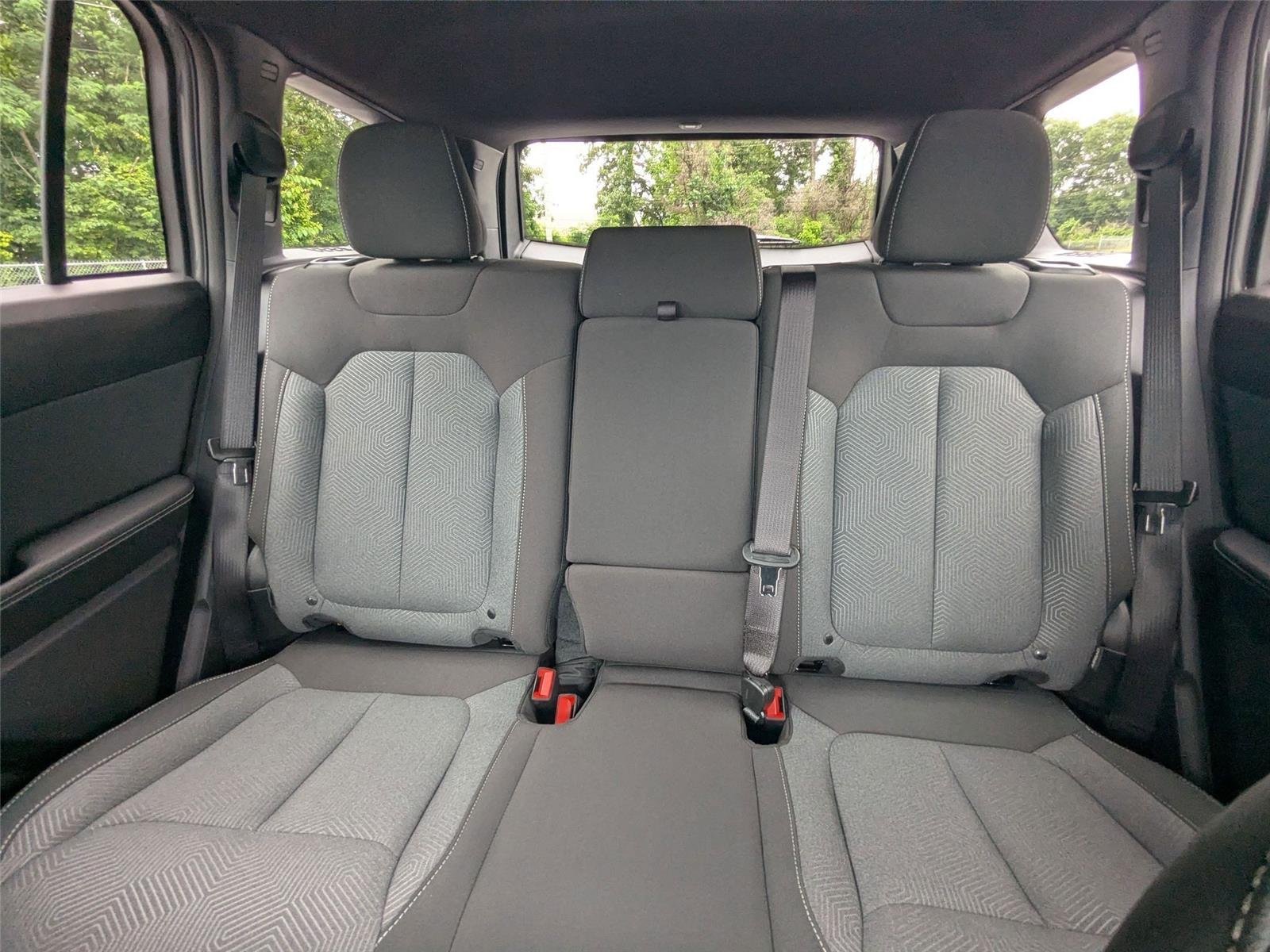 New 2026 Sting-Gray Clear-Coat Exterior Paint Jeep Laredo image 20