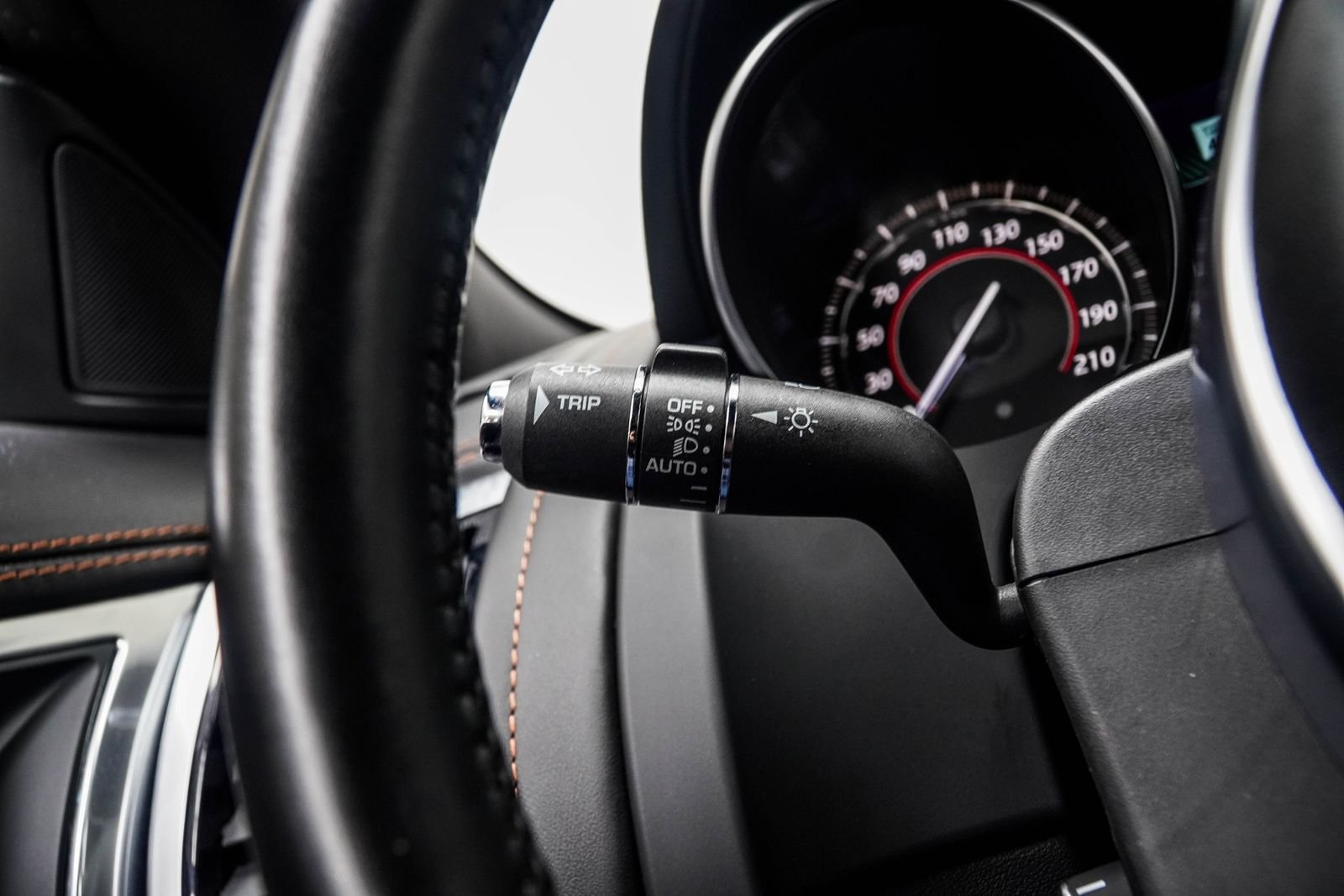 Used 2019 Black Jaguar R image 32