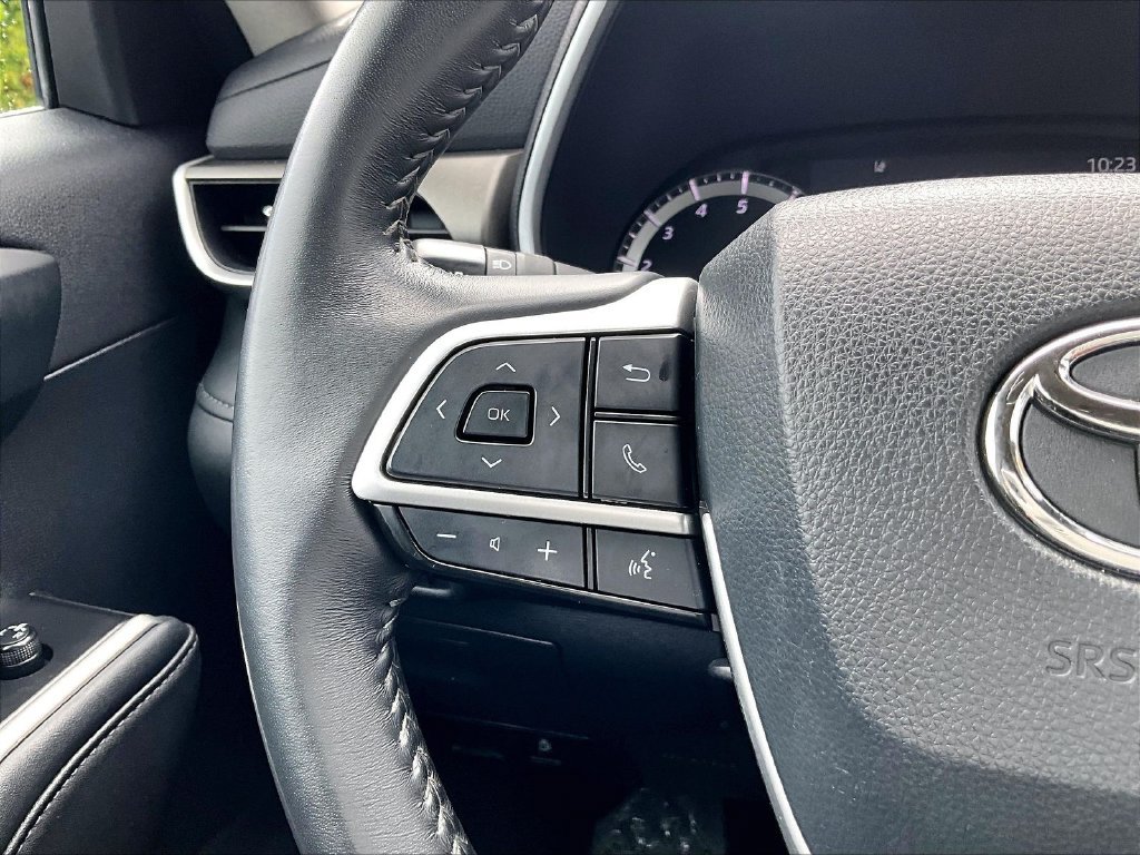 Used 2023 Beige Toyota XLE image 24