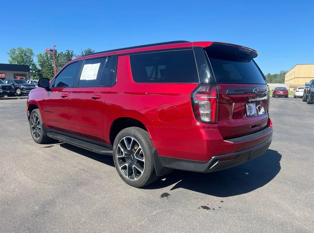 Used 2022 Red Chevrolet RST image 7