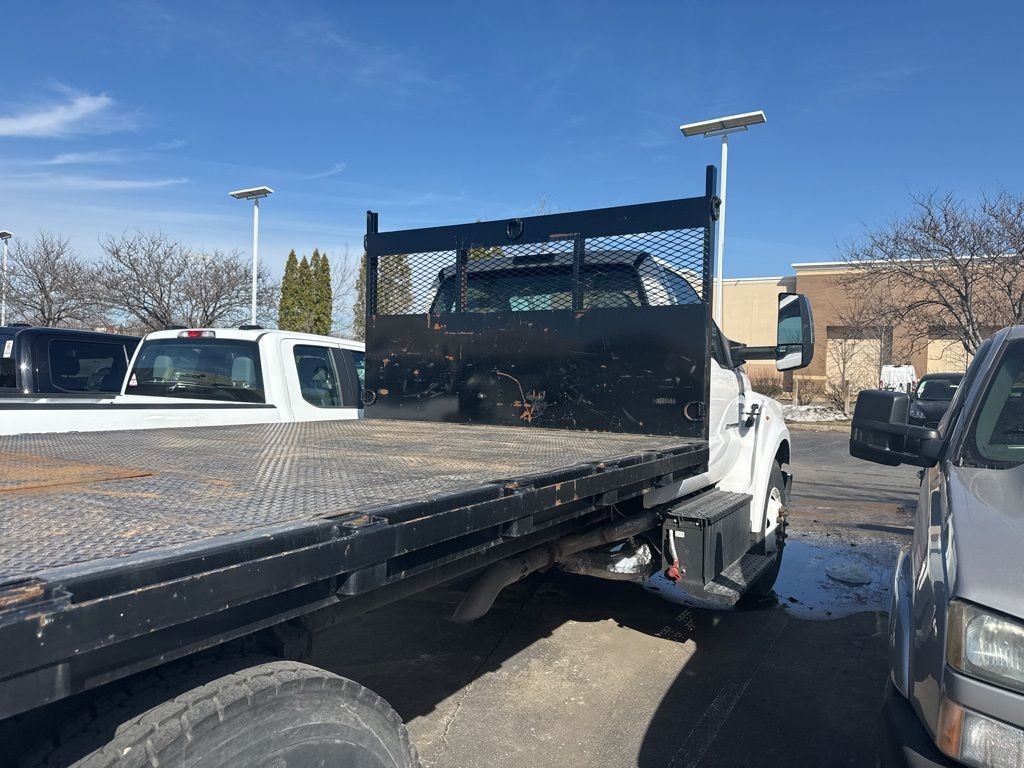 Used 2022 White Ford Base image 9