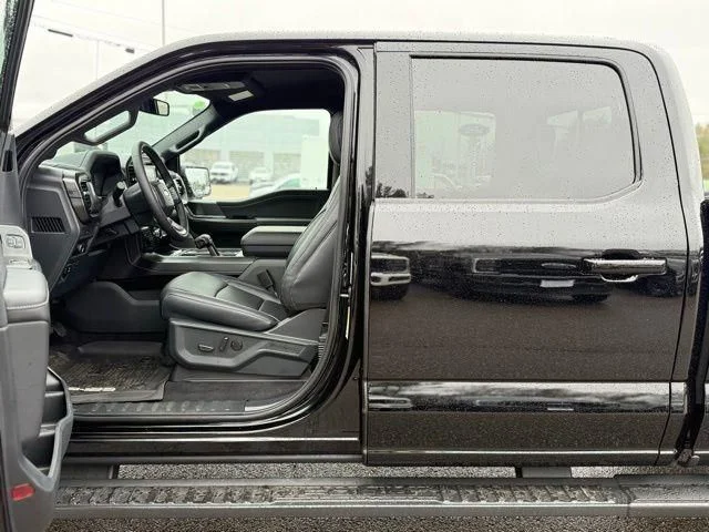 2026 Ford F-150 Lariat - Photo 13