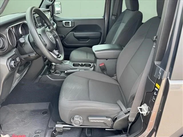 Used 2023 Gray Jeep Sport image 6