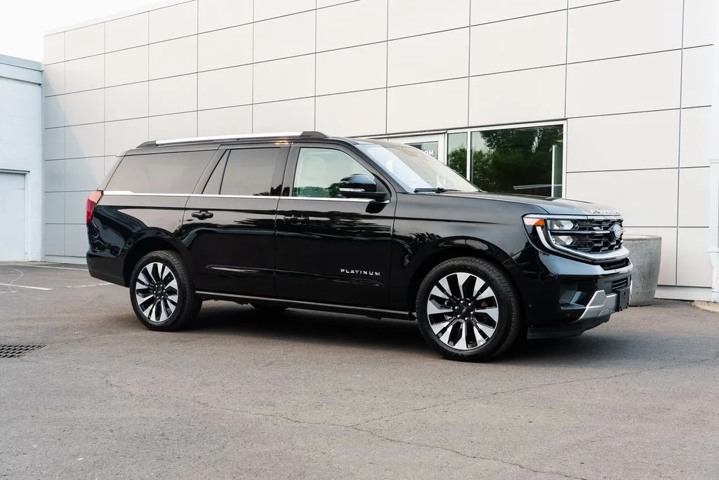 Used 2025 Black Ford Platinum image 29