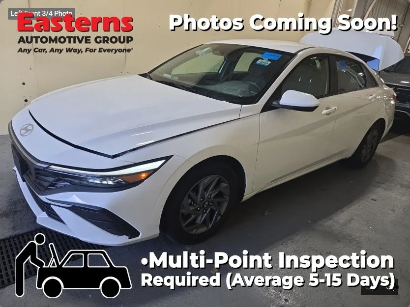 Used 2026 White Hyundai Blue image 1
