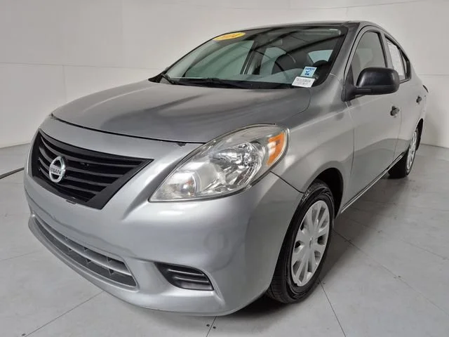 2014 Nissan Versa 1.6 S Plus CVT's photo