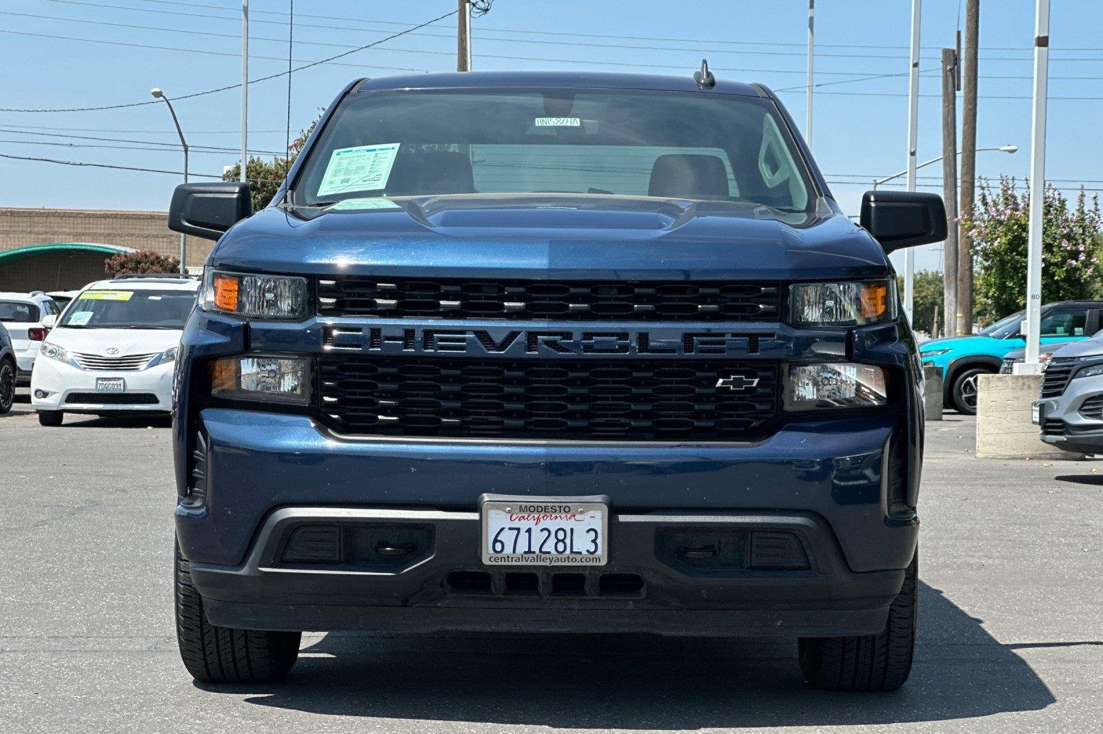 Used 2022 Northsky Blue Metallic Chevrolet Custom image 9