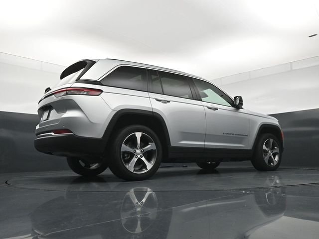 Used 2023 Silver Jeep 4xe image 24