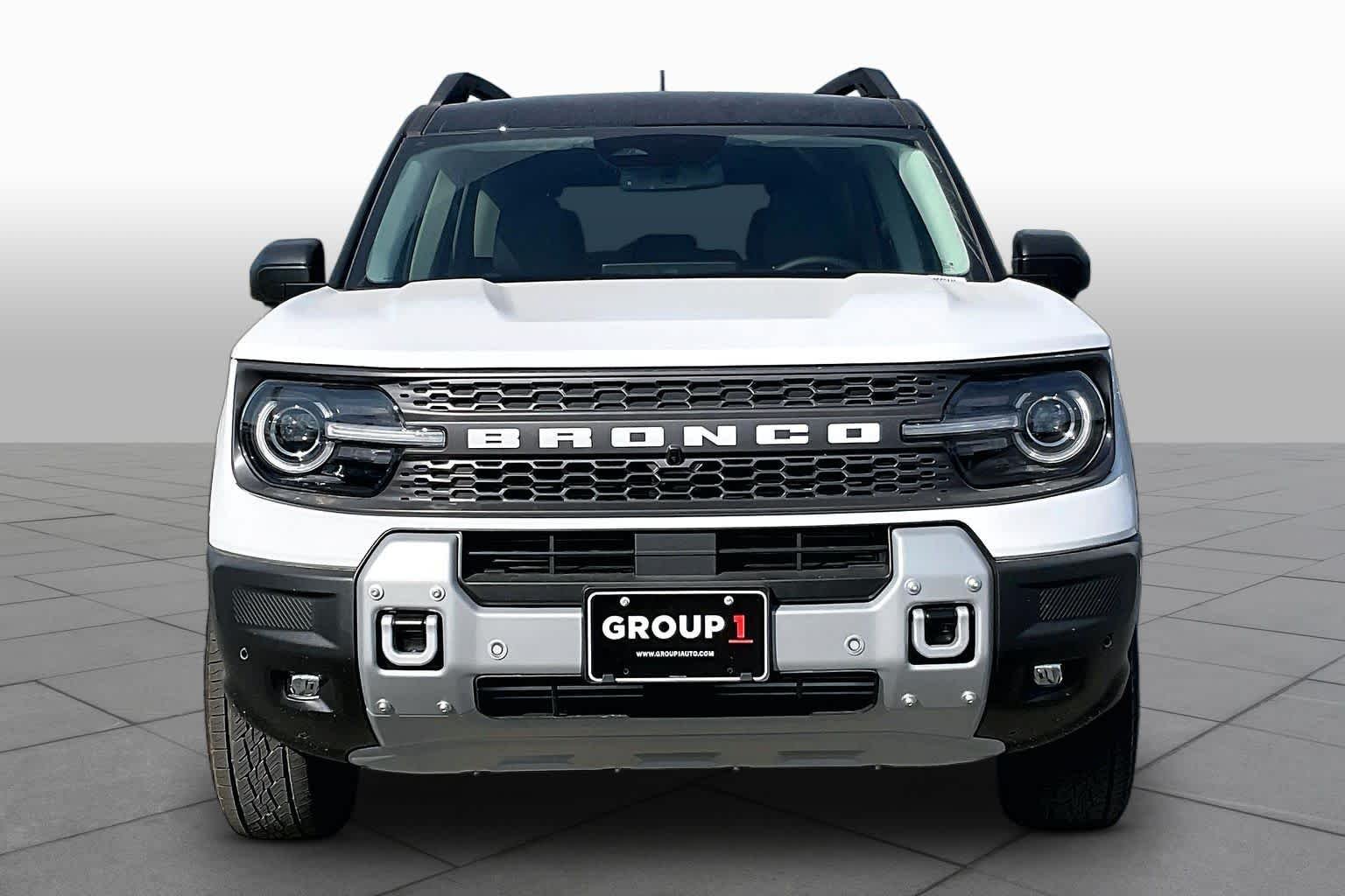 New 2026 Oxford White Ford Badlands® image 3