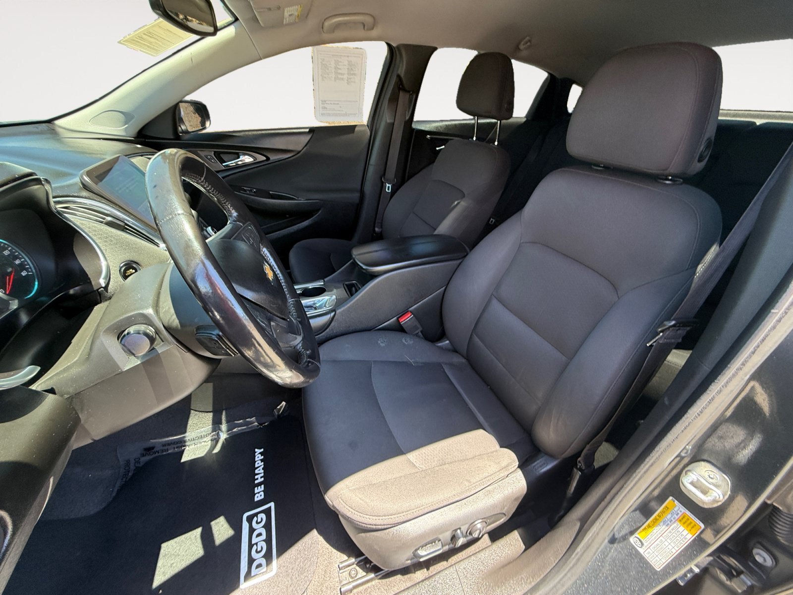 Used 2018 Gray Metallic Chevrolet LT image 10