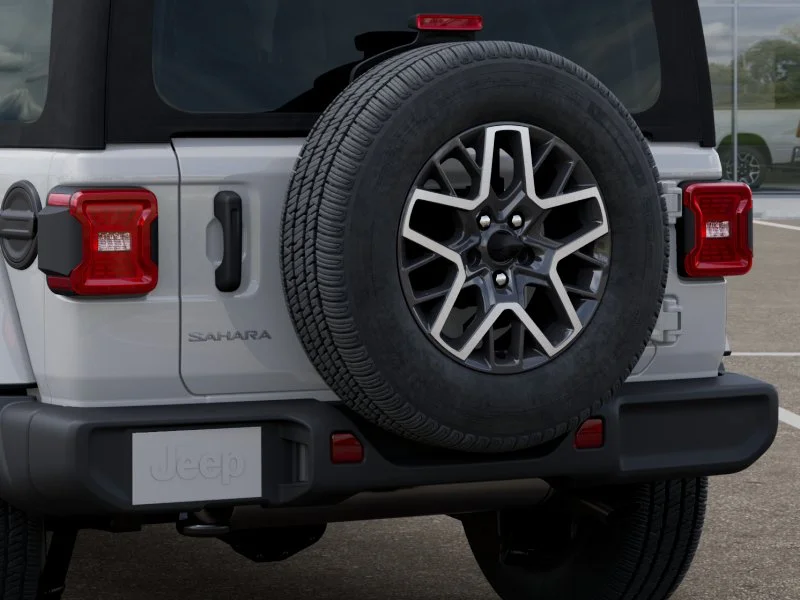 2025 Jeep Wrangler 4-Door Sahara - Photo 32