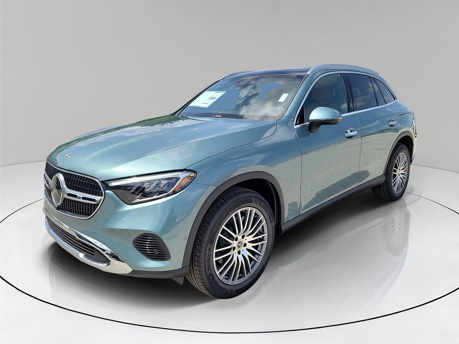 New 2026 Verde Silver Metallic Mercedes-Benz GLC 300 image 34