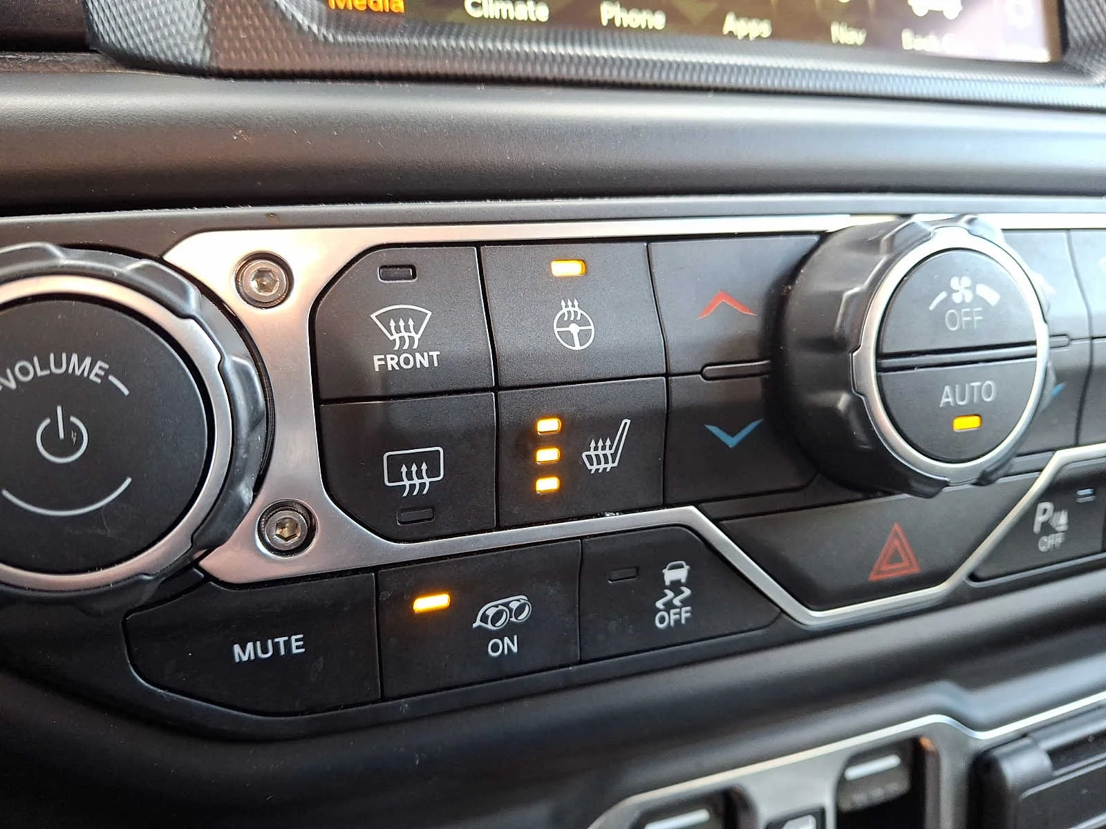 2023 Jeep Wrangler 4-Door Rubicon 392 - Photo 23