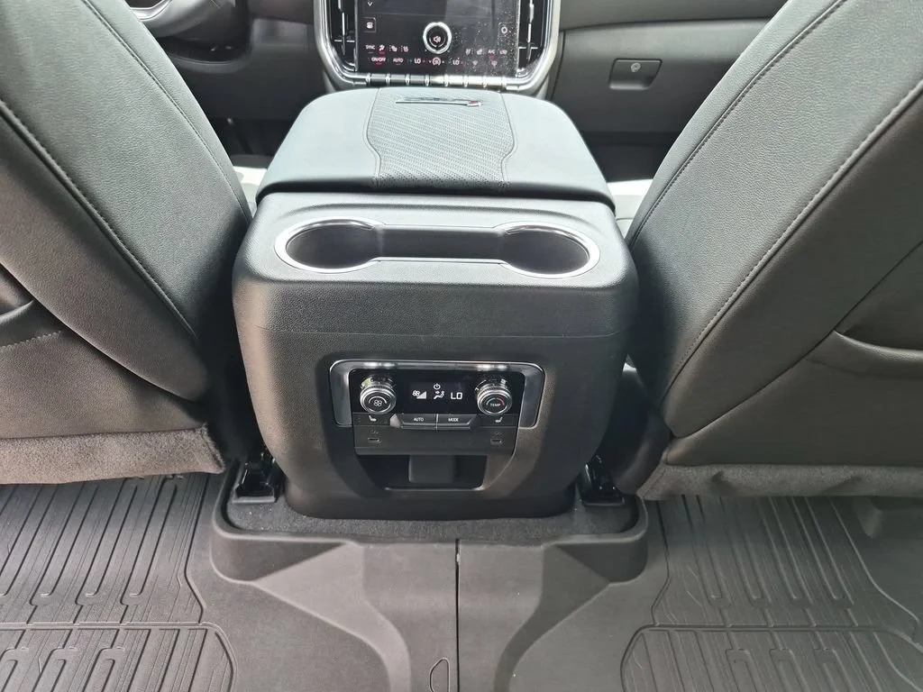 2026 GMC Yukon XL AT4 - Photo 38