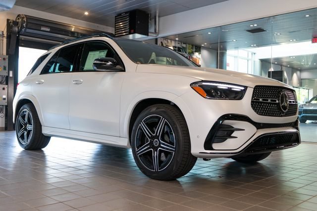 New 2026 MANUFAKTUR Moonlight White Magno Mercedes-Benz GLE 450 image 34