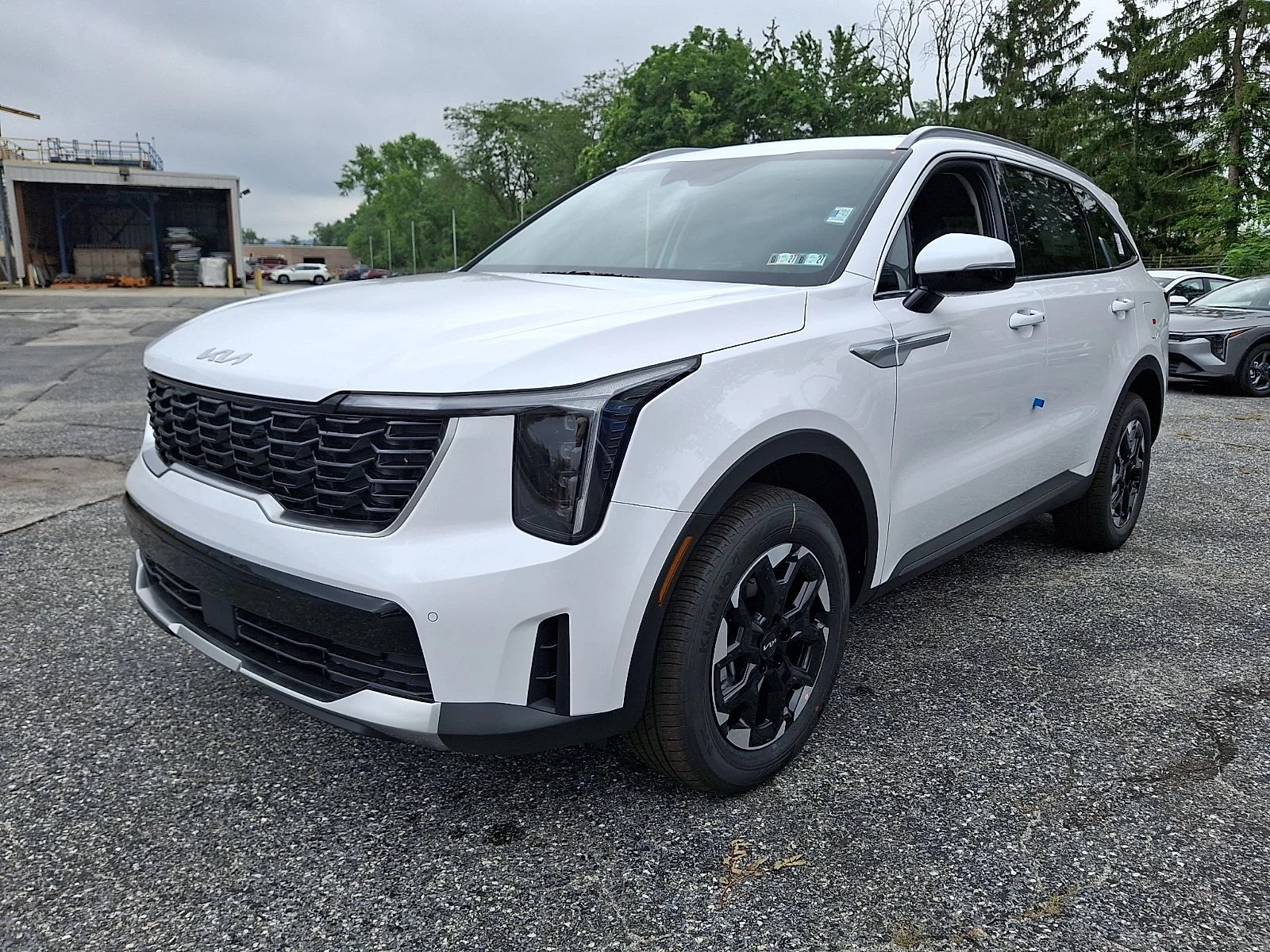 New 2026 White Kia S image 4