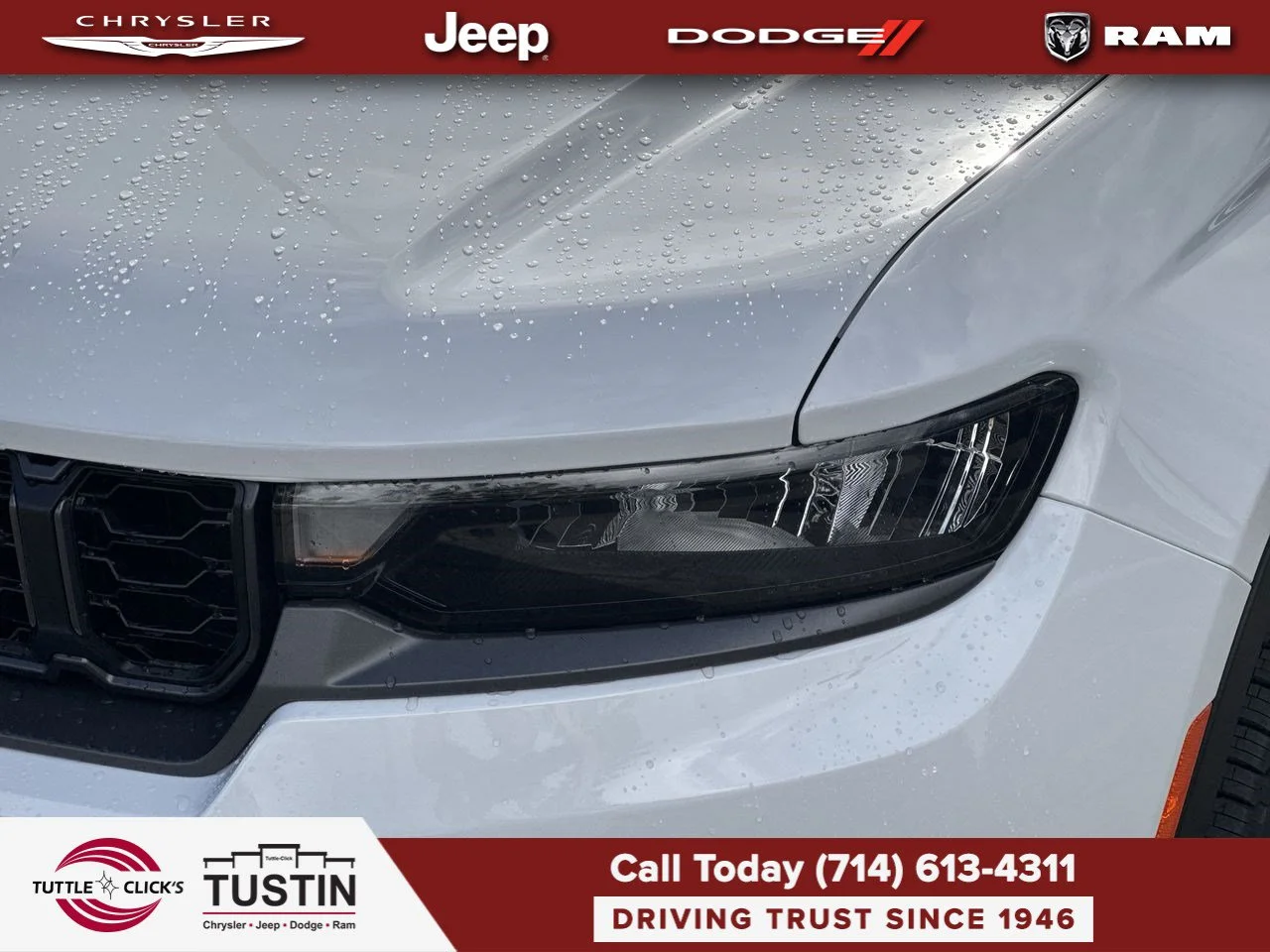 New 2027 Bright White Clear-Coat Paint Jeep Limited image 13