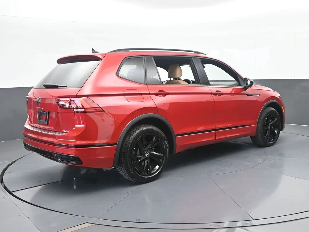 Used 2024 Red Metallic Volkswagen 2.0T SE R-Line Black image 6