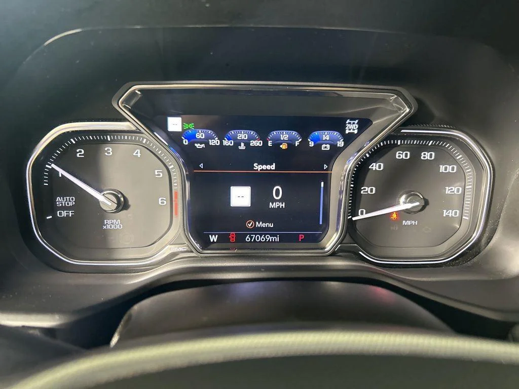 Used 2021 Onyx Black GMC Denali image 12