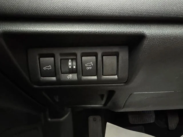 Used 2024 Green Metallic Subaru Premium image 19