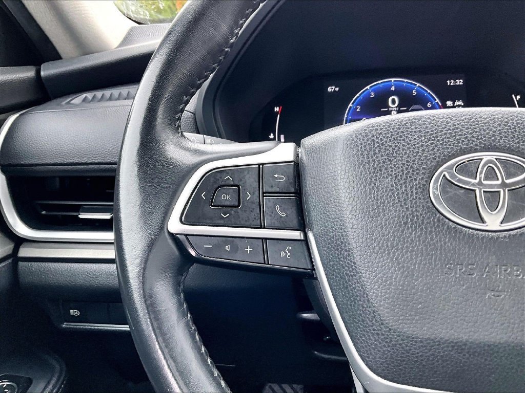 Used 2025 Red Toyota XLE image 24