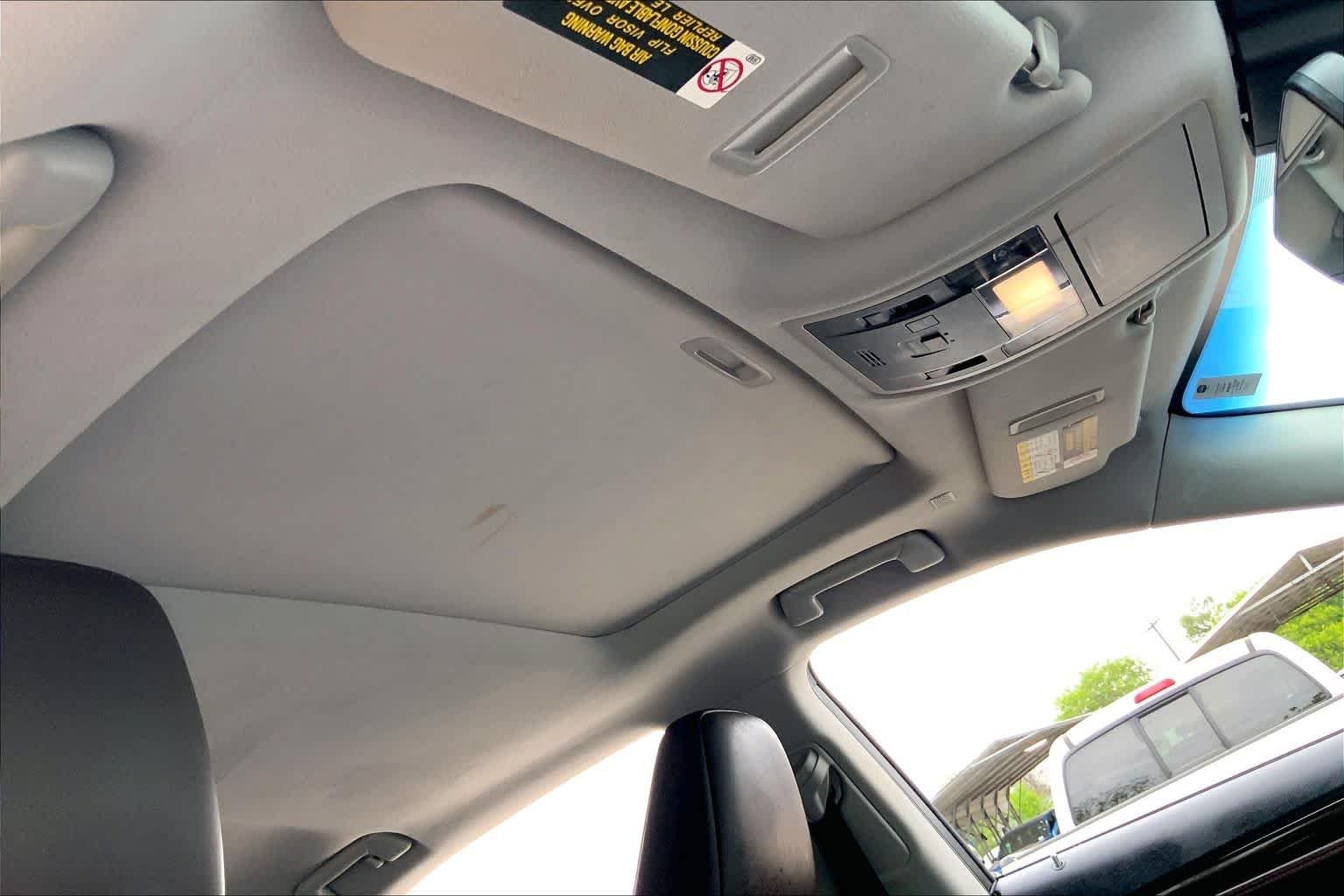 Used 2019 Eminent White Pearl Lexus  image 13