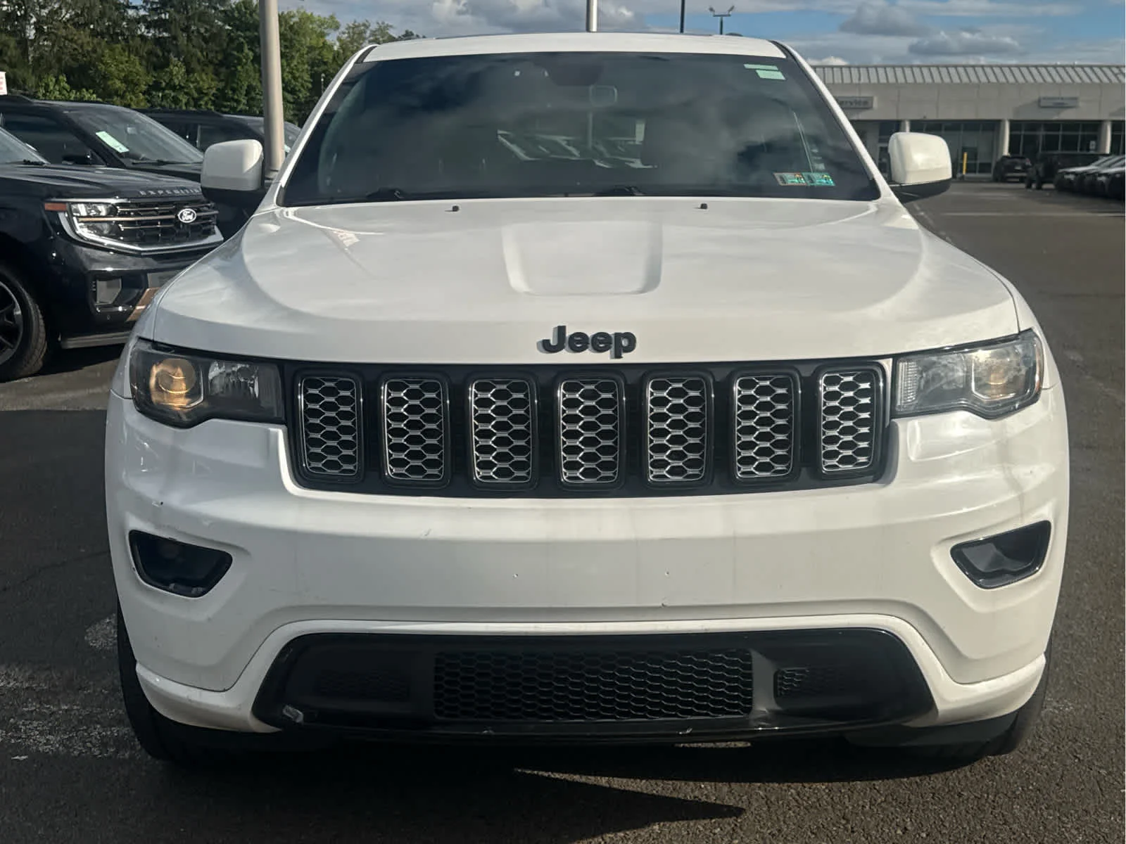 Used 2019 Bright White Clearcoat Jeep Altitude image 7