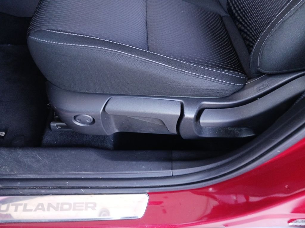 Used 2022 Red Mitsubishi ES image 32