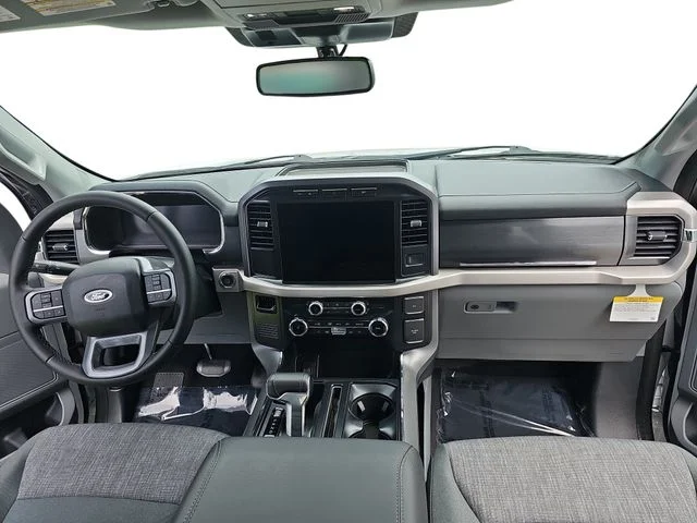 Used 2023 White Ford XLT image 9