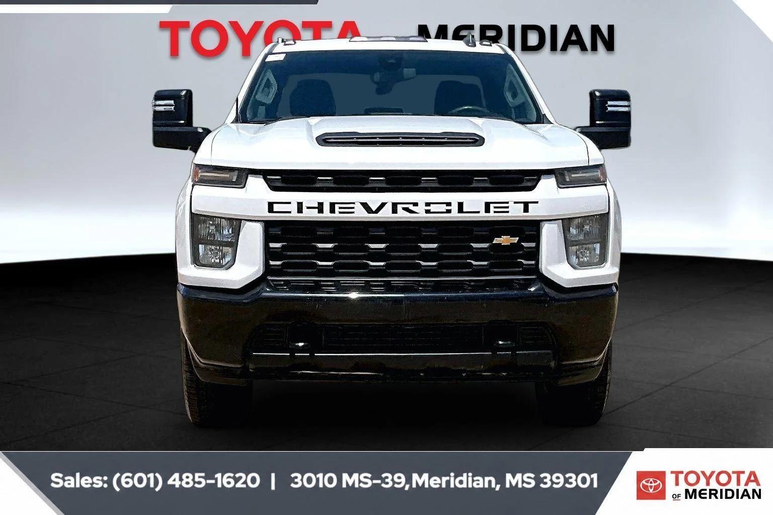 Used 2023 Summit White Chevrolet Custom image 3