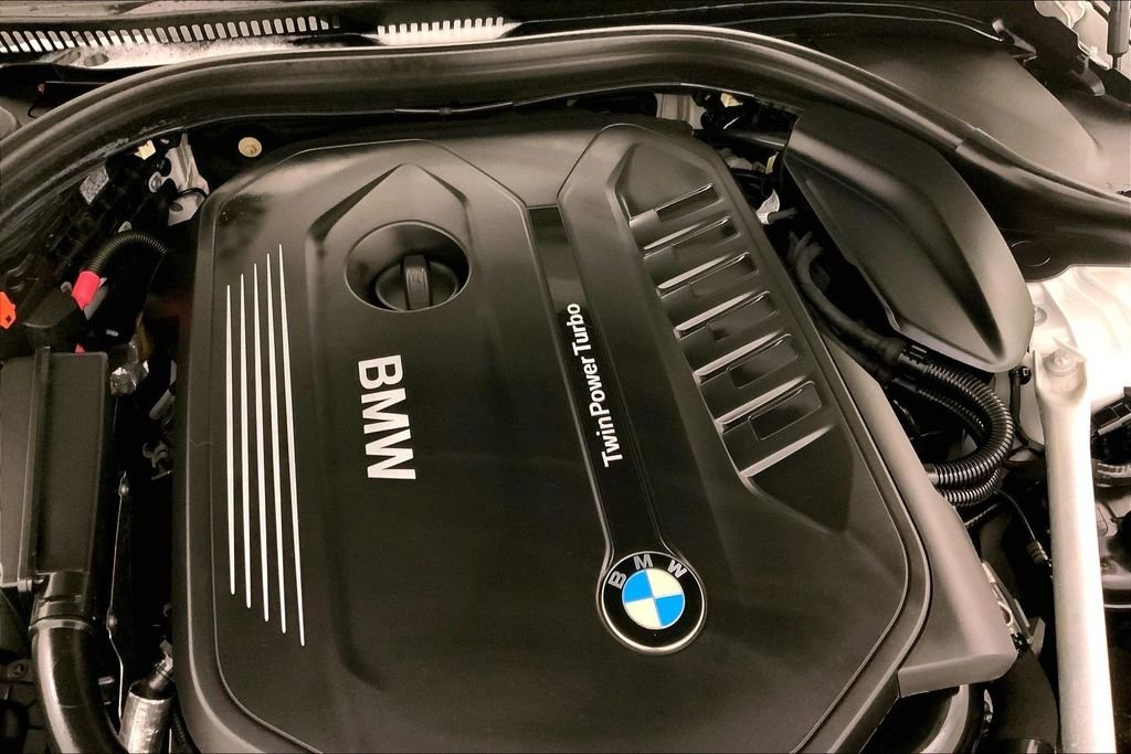 Used 2019 Mineral White Metallic BMW  image 30