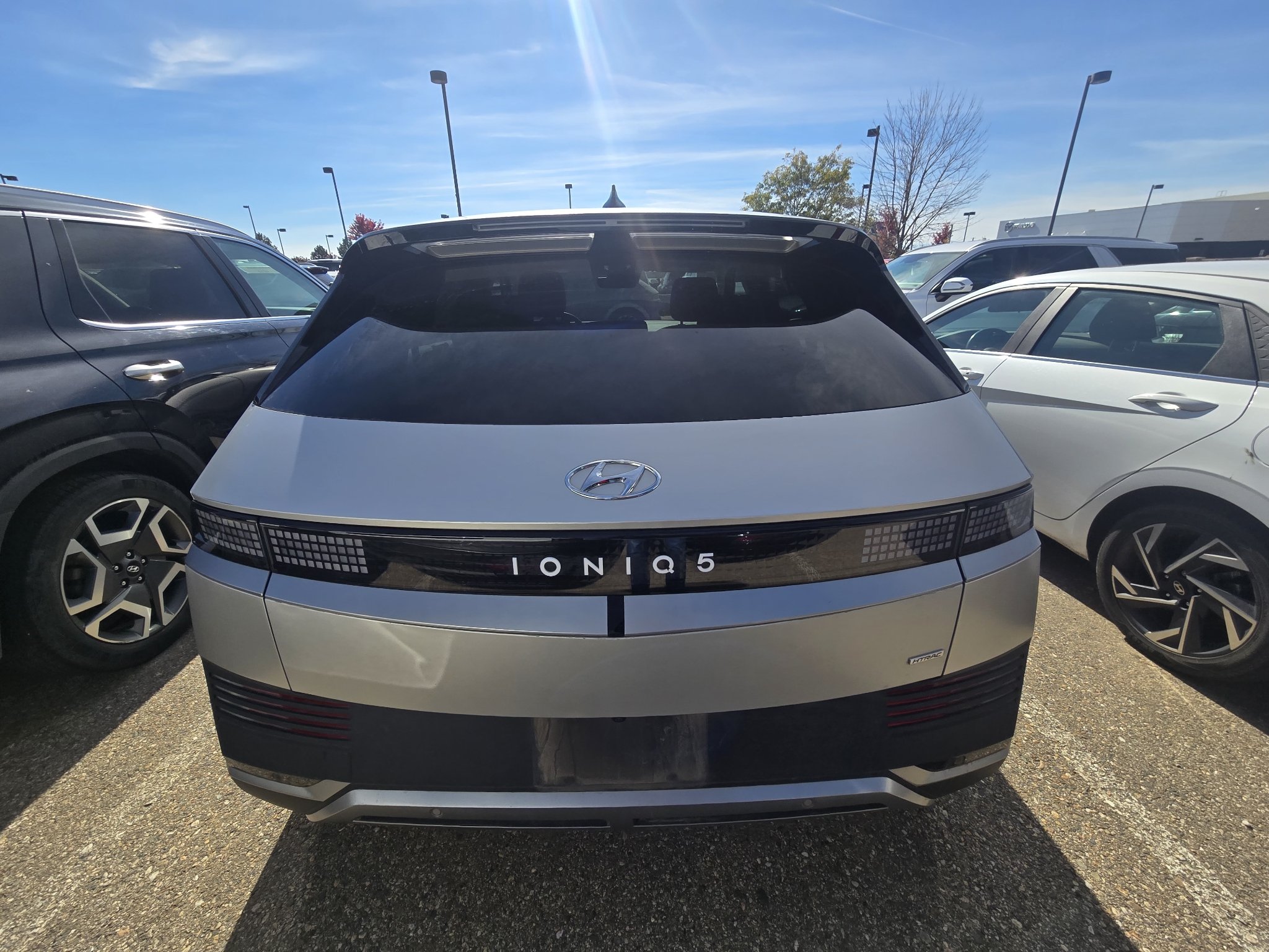 Used 2024 Gravity Gold (Matte Gold) Hyundai SEL image 16