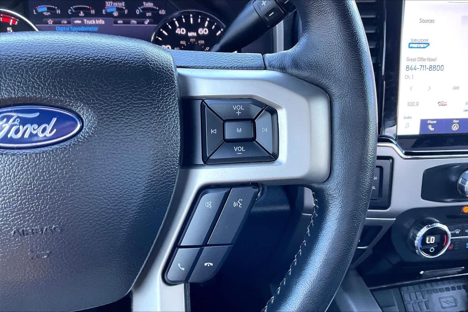 Used 2022 Iconic Silver Metallic Ford LARIAT image 24