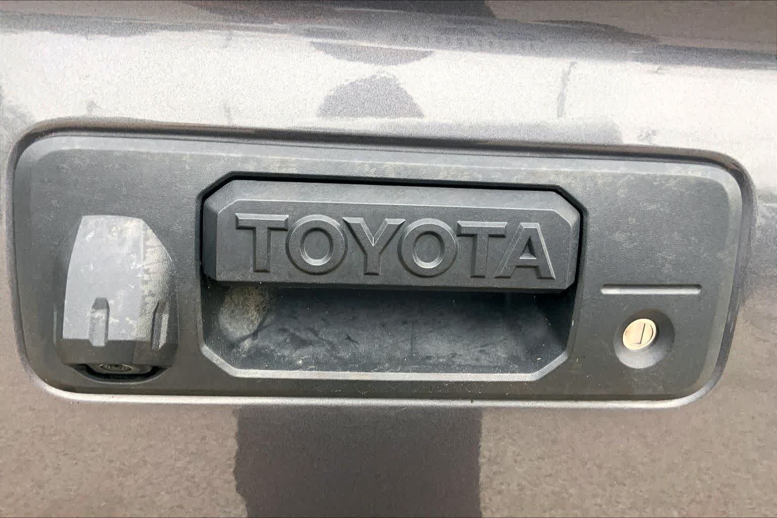 Used 2019 Magnetic Gray Metallic Toyota SR5 image 30