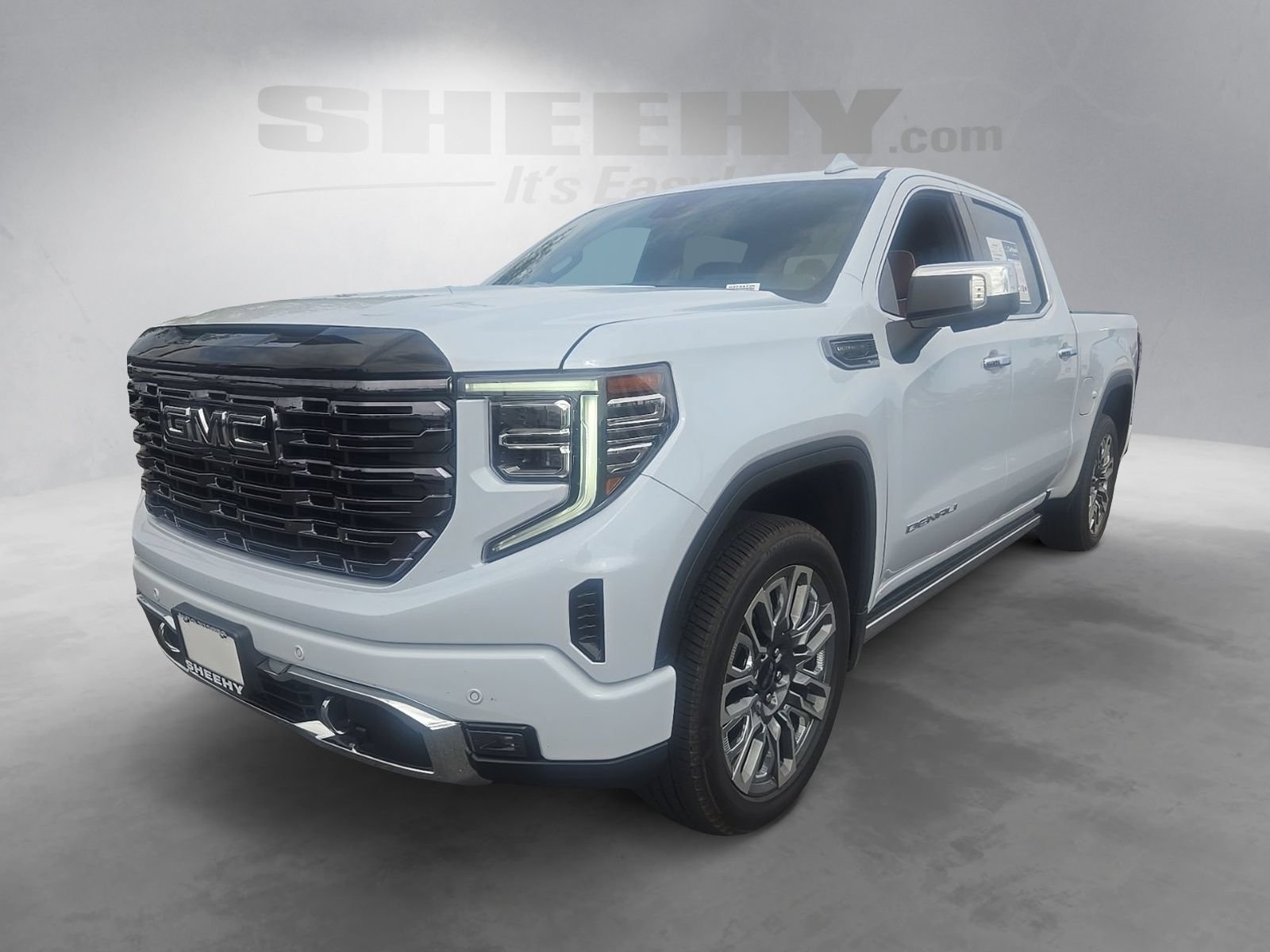 Used 2026 Glacier White Tricoat GMC Denali Ultimate image 18