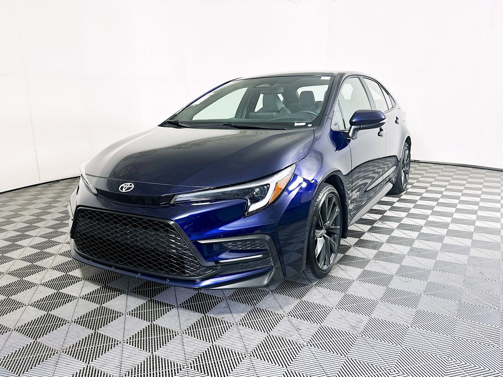 Used 2025 Blueprint Toyota SE image 7