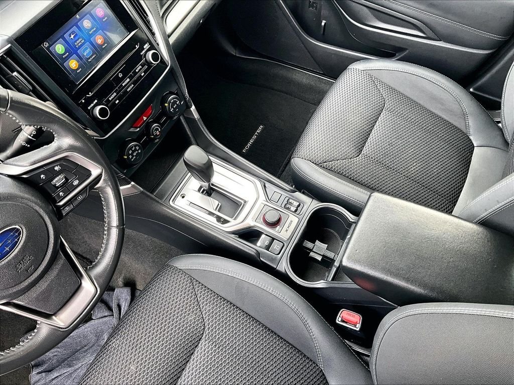 Used 2022 Crystal Black Silica Subaru Premium image 15