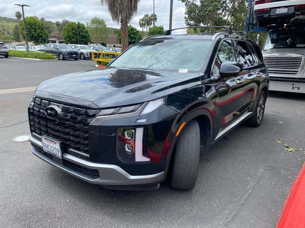 Used 2023 White Hyundai Limited image 5