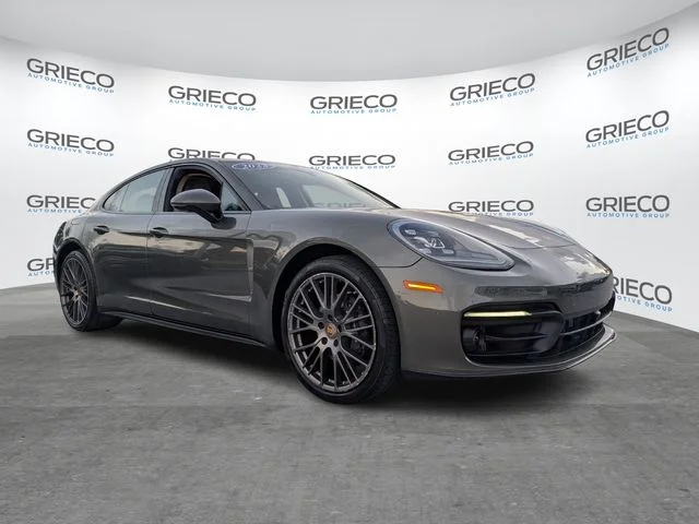 2023 Porsche Panamera 