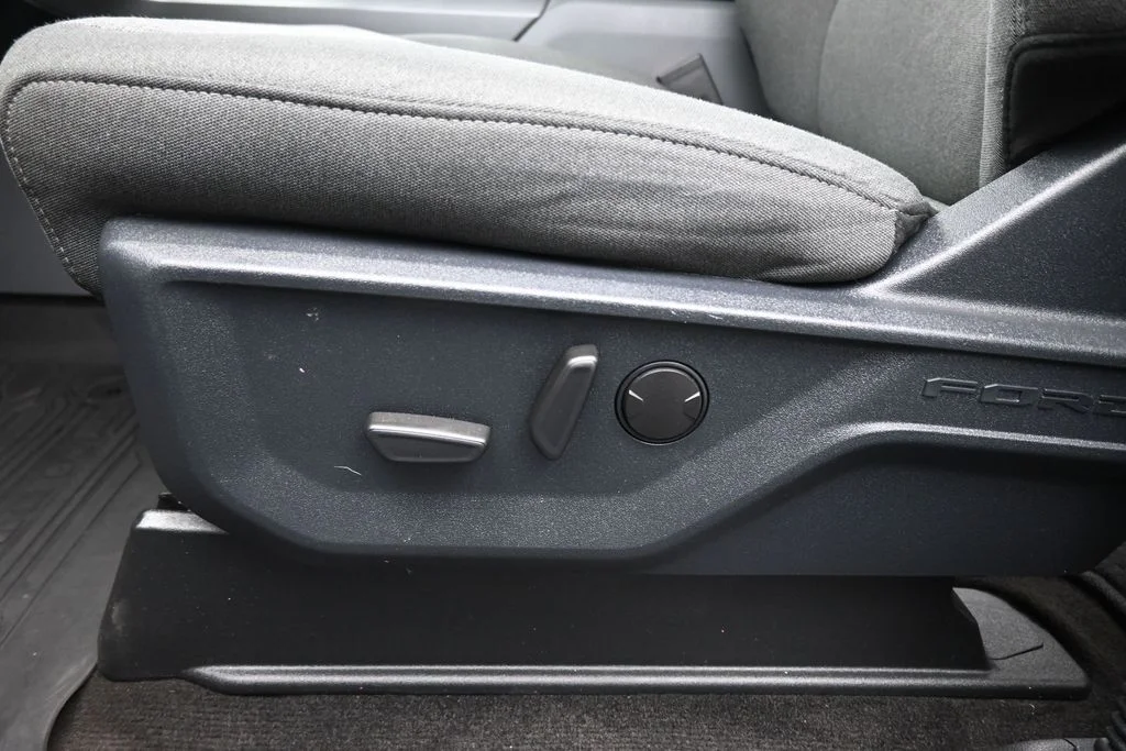 Certified Used 2022  Ford XLT image 11