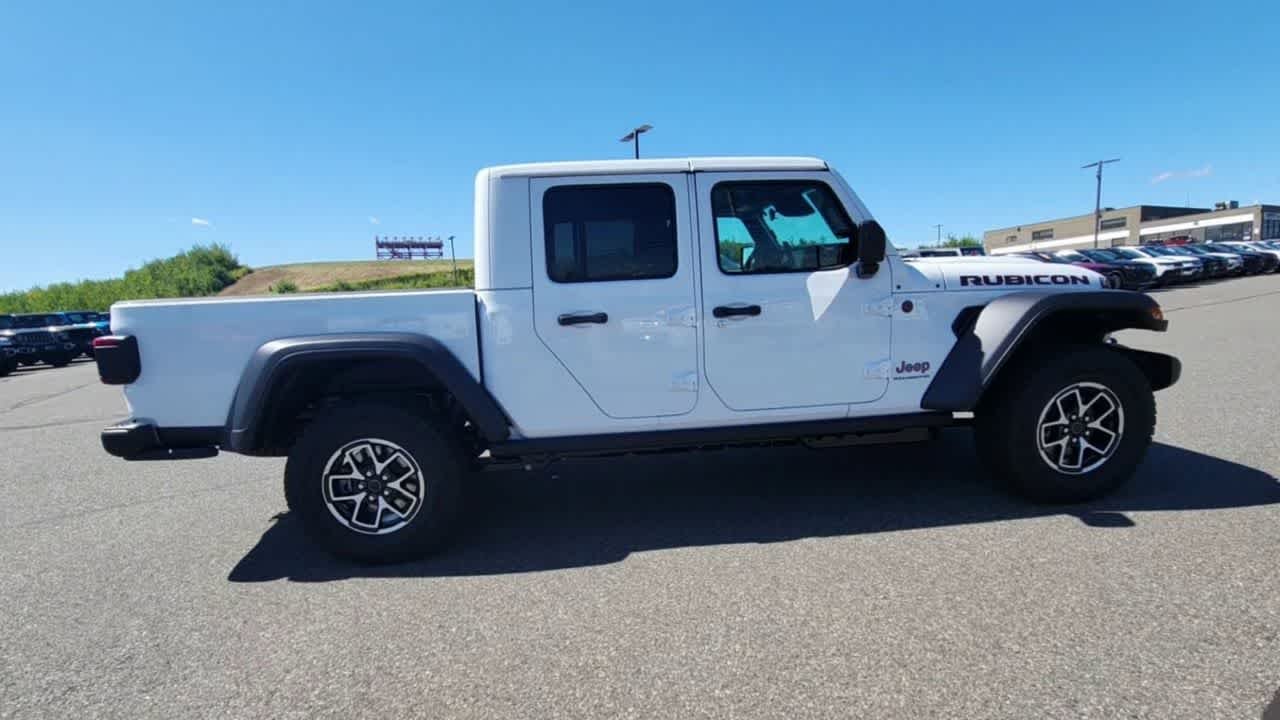 New 2026 Bright White Clearcoat Jeep Rubicon image 5