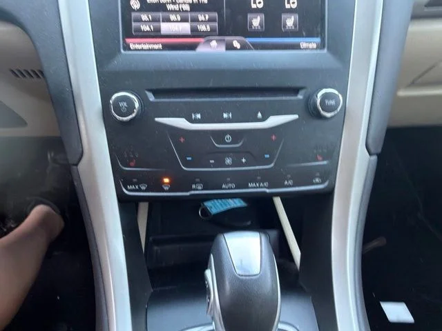 Used 2014 White Ford SE image 38