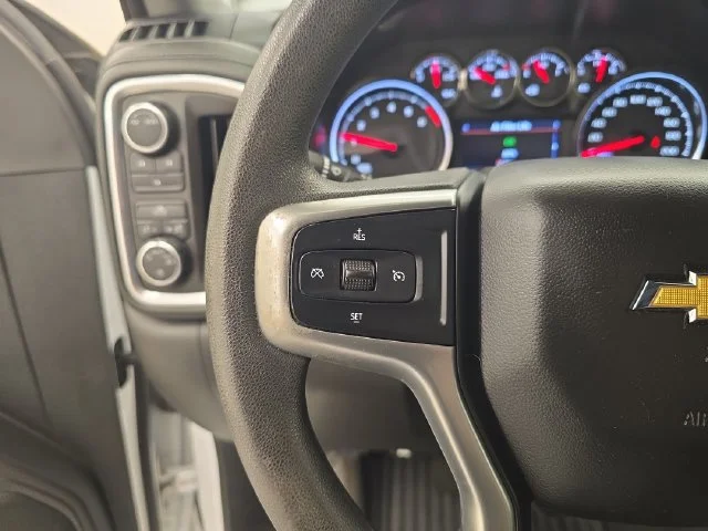 Used 2020 Summit White Chevrolet LT image 29